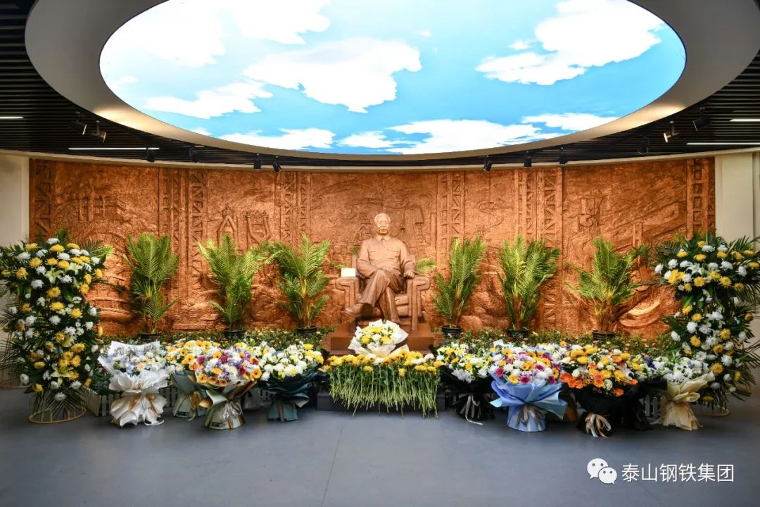 缅怀先辈 传承精神 不忘初心 砥砺前行