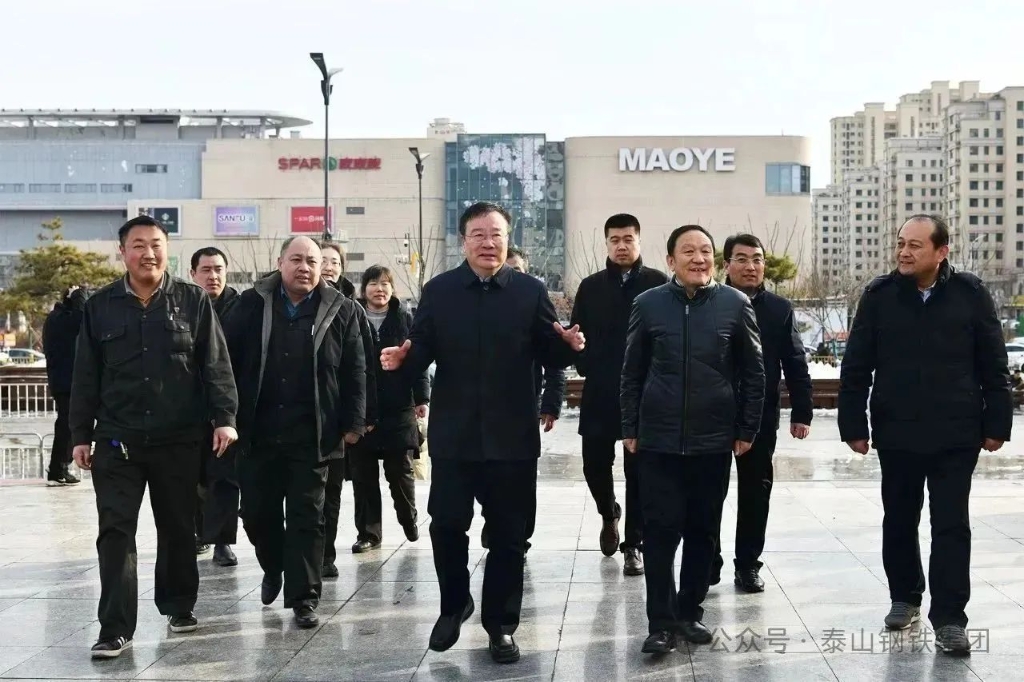 特色花灯展形象 亲切关怀致问候